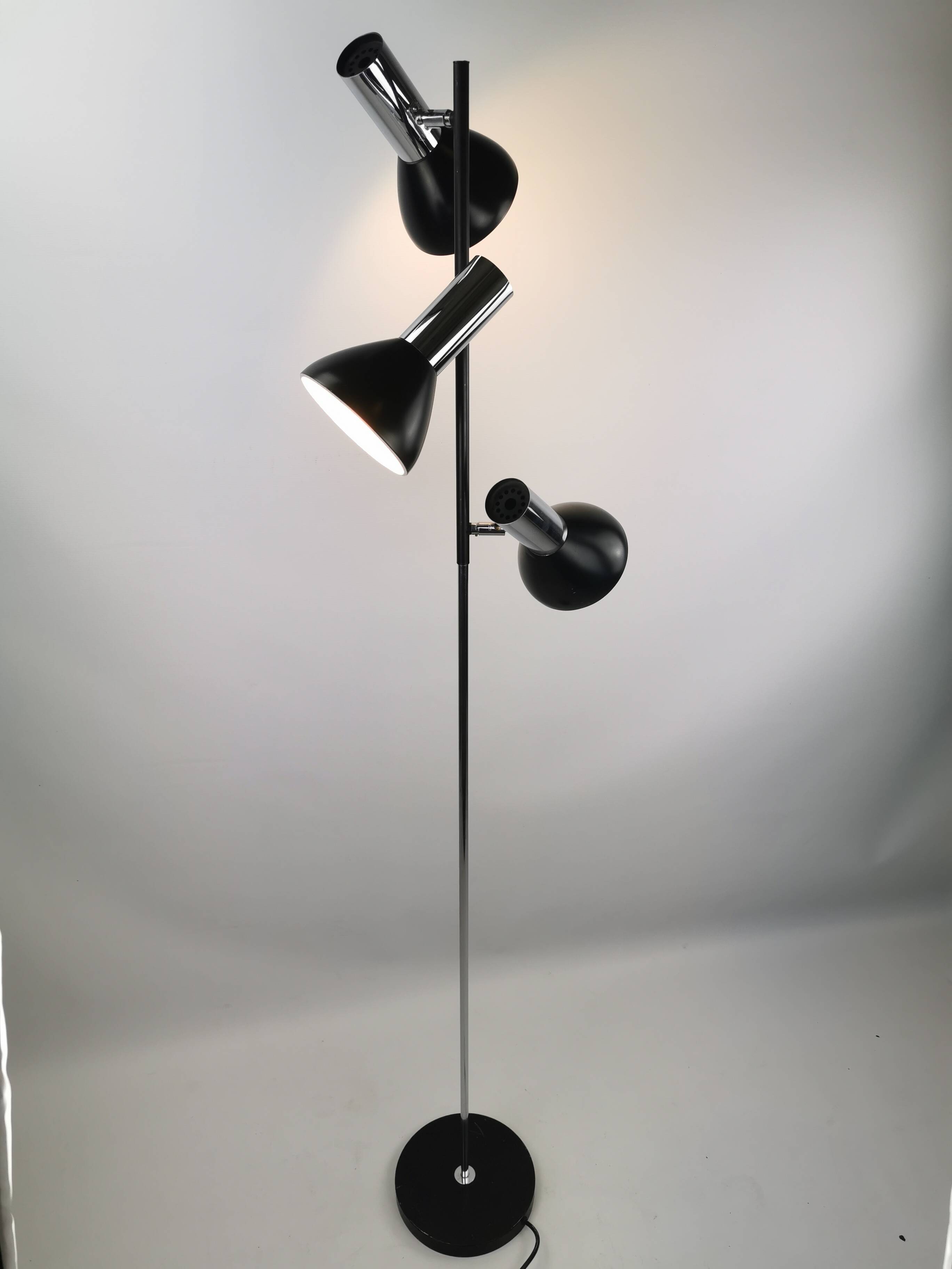 vintage Floorlamp chrome Koch and Lowy
