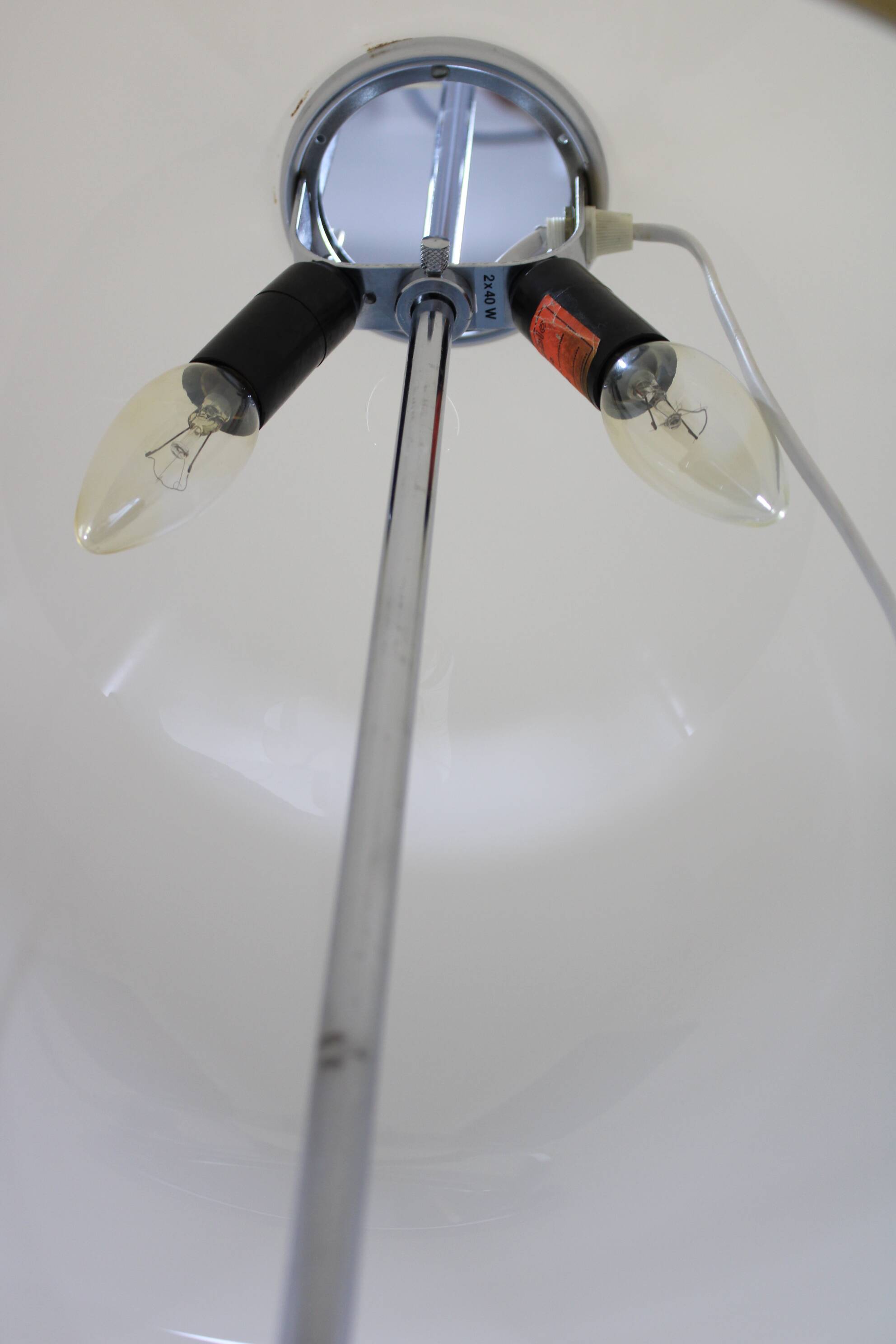 Guzzini Meblo floor lamp with plastic shade, Italy 1970 — Space Age chrome modern