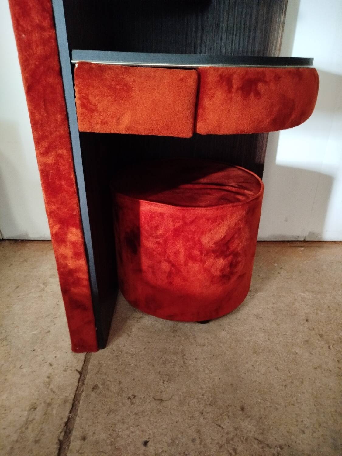 70s corner dressing table