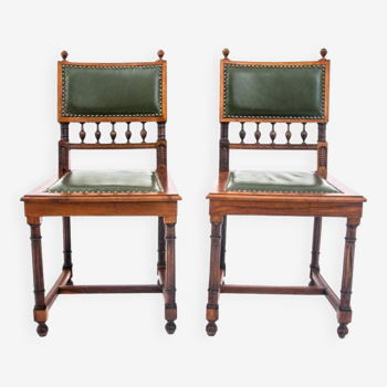 Paire de chaises, Europe du Nord, vers 1900.
