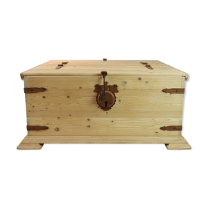 Table basse coffre