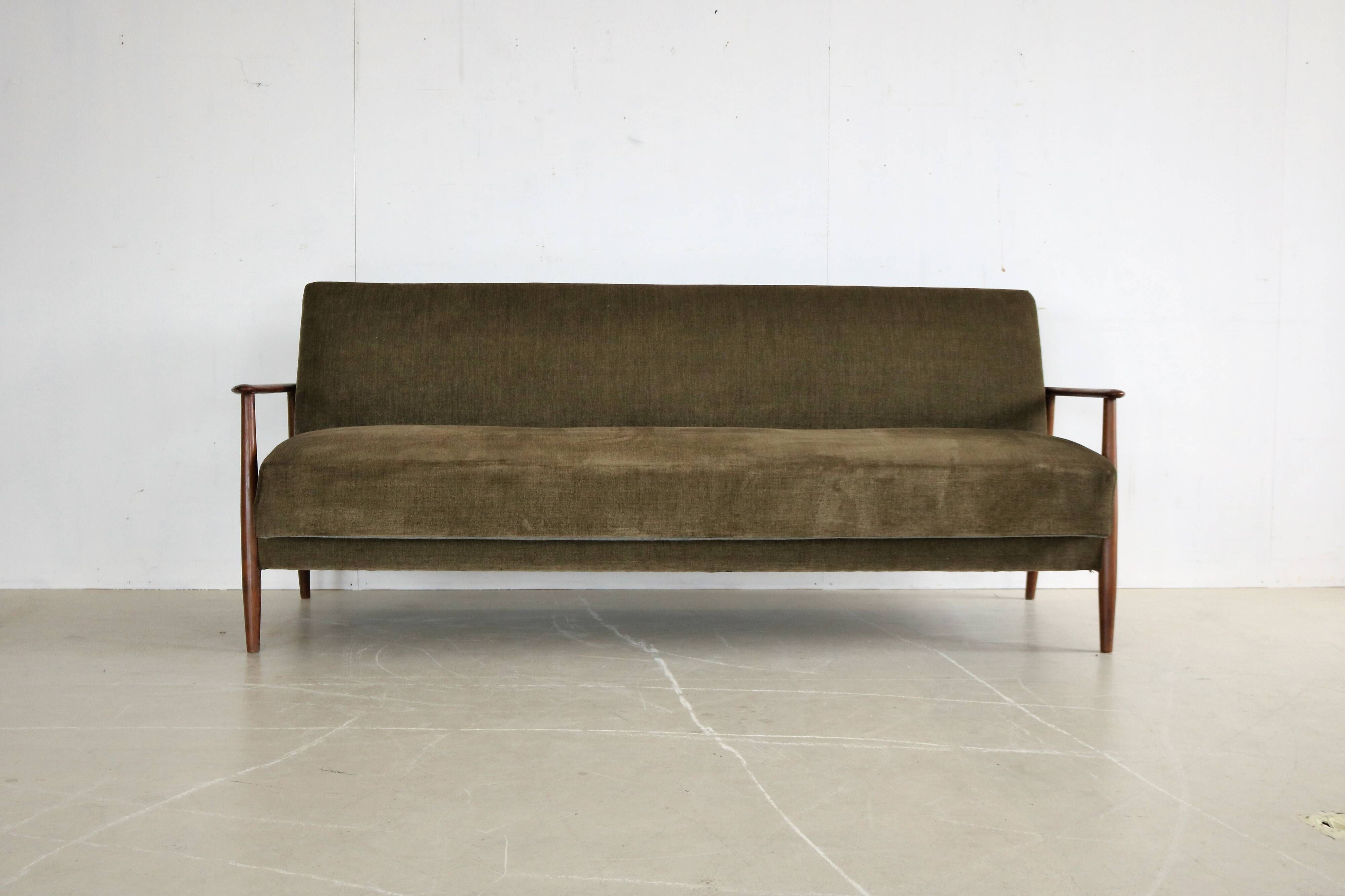 Vintage danish (sleep) sofa