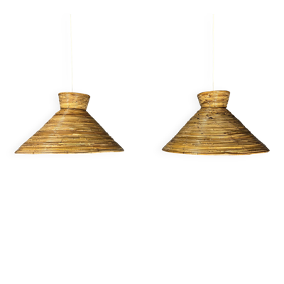 Paire de suspensions crayon en rotin, grand format (62 cm), Italie, années 1970