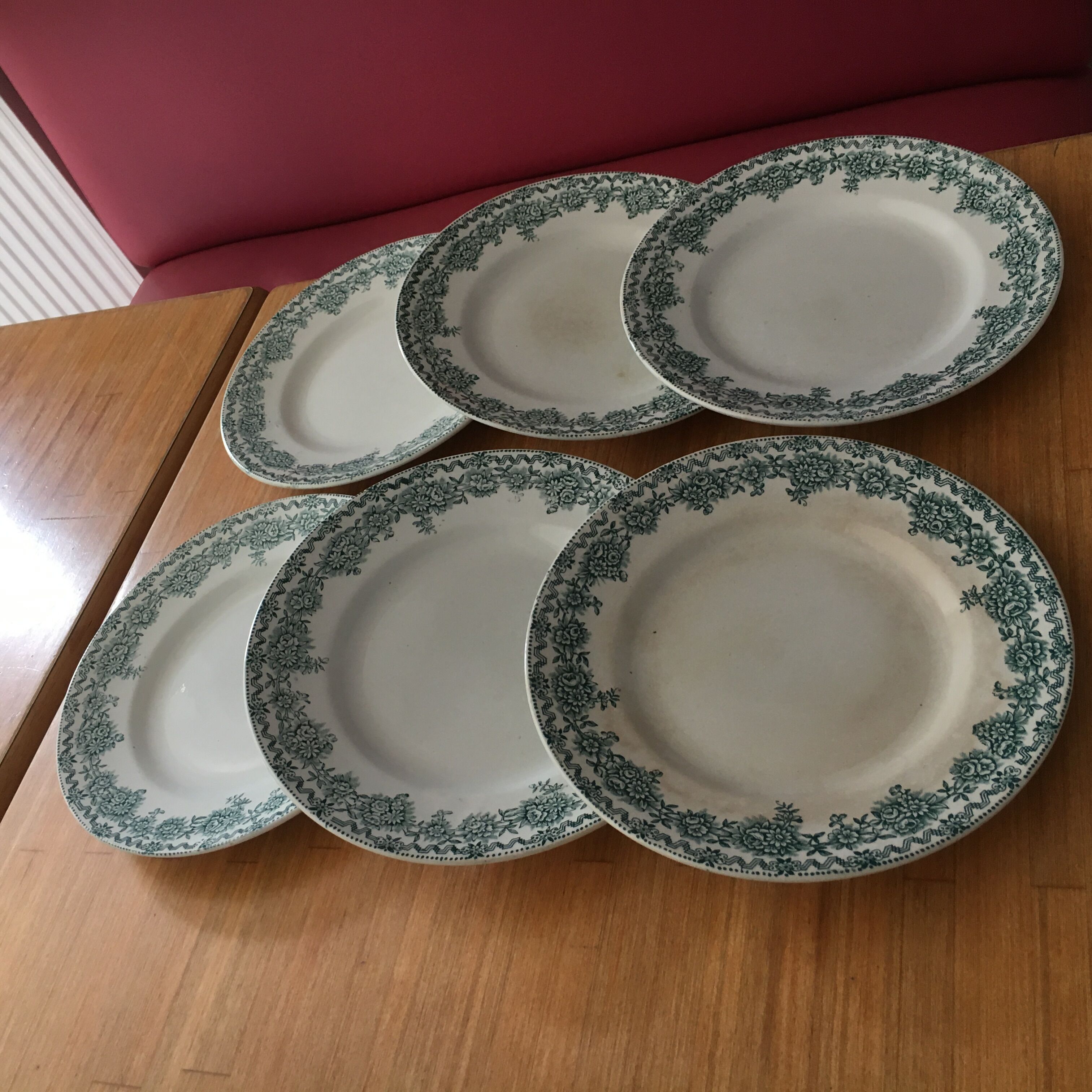 Porcelain plates Terre de Fer Saint Amand model Argenton