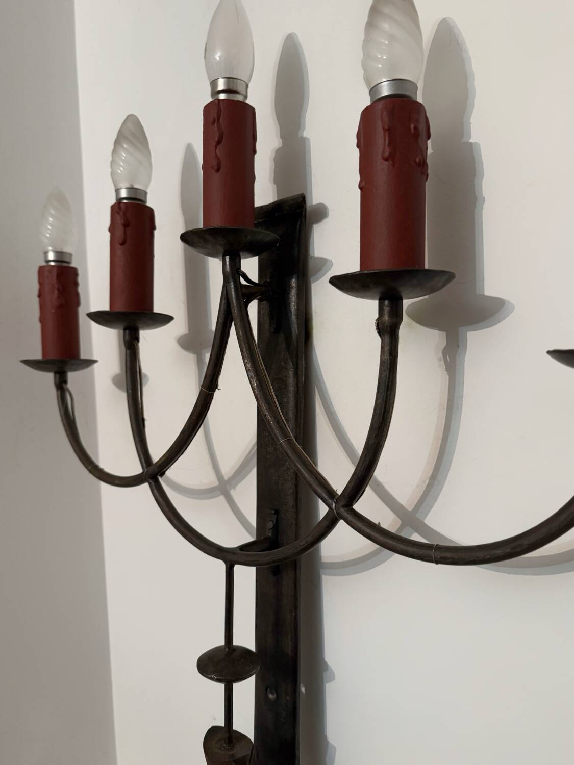 Grande applique fer forgé style gothique années 60