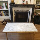 Table basse en marbre et laiton style Louis XV
