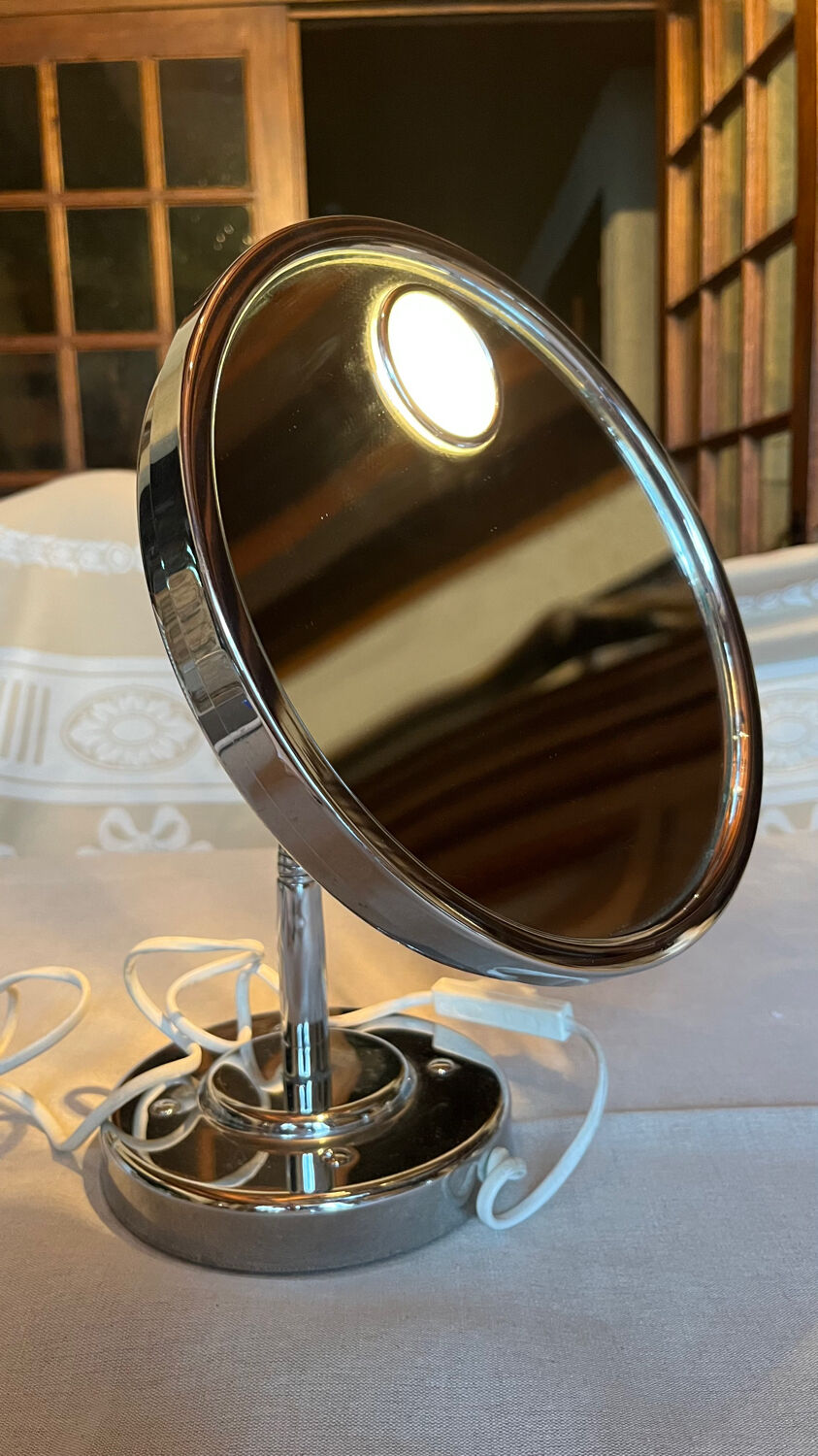 Babyliss illuminated magnifying mirror