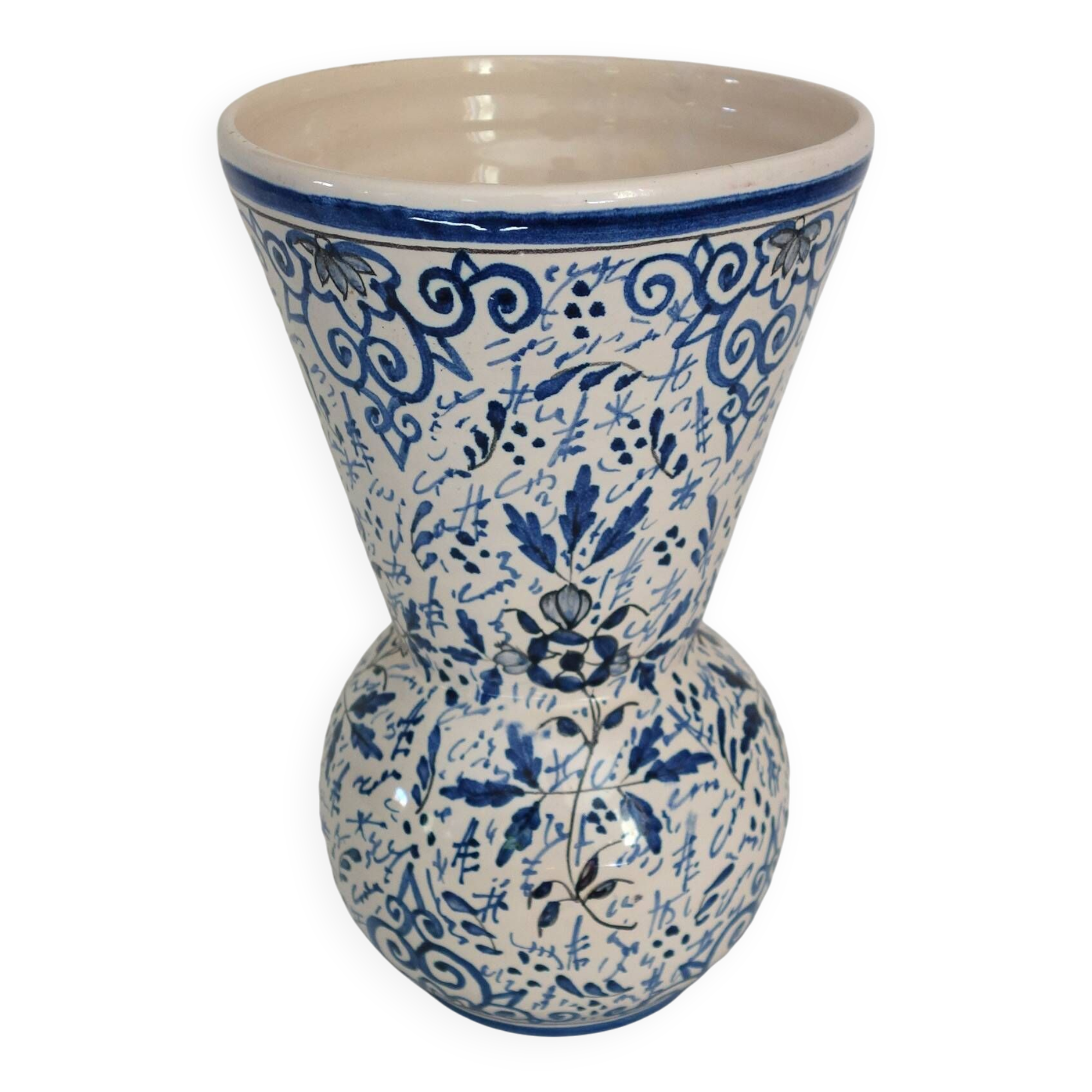 Wisques Abbey ceramic vase
