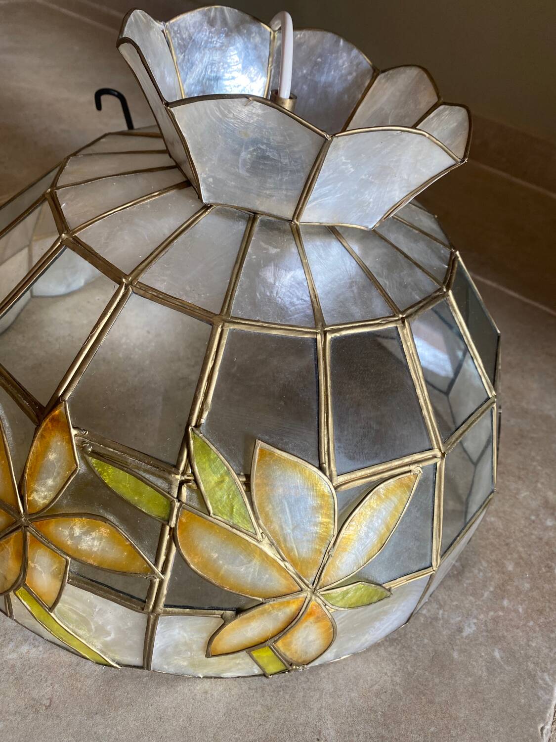 Vintage mother-of-pearl pendant light
