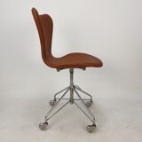 Arne Jacobsen 3117 swivel desk chair by Fritz Hansen, 1960