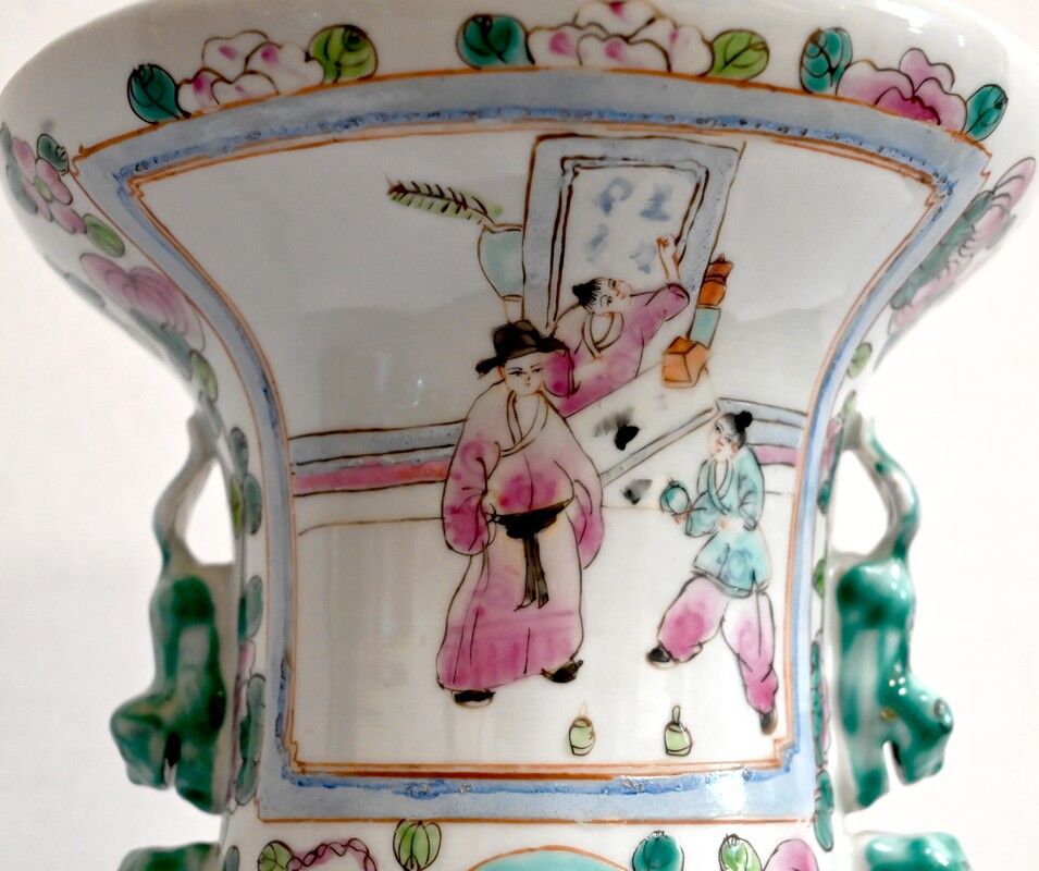 Porcelain vase, China – XXth