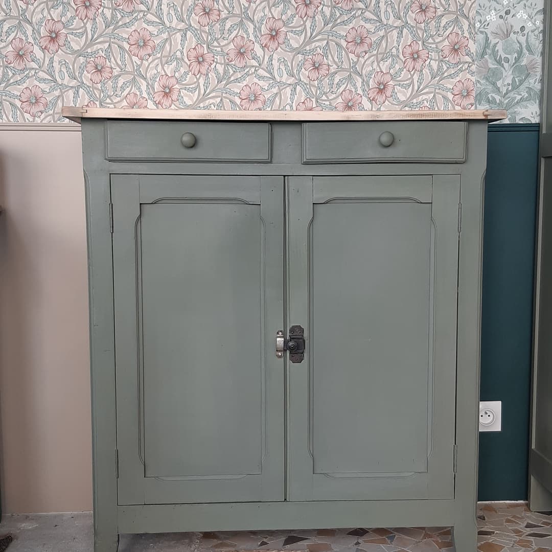 Parisian buffet patinated khaki