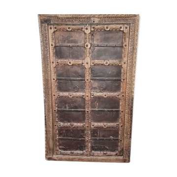 Porte en bois ancienne avec cadre