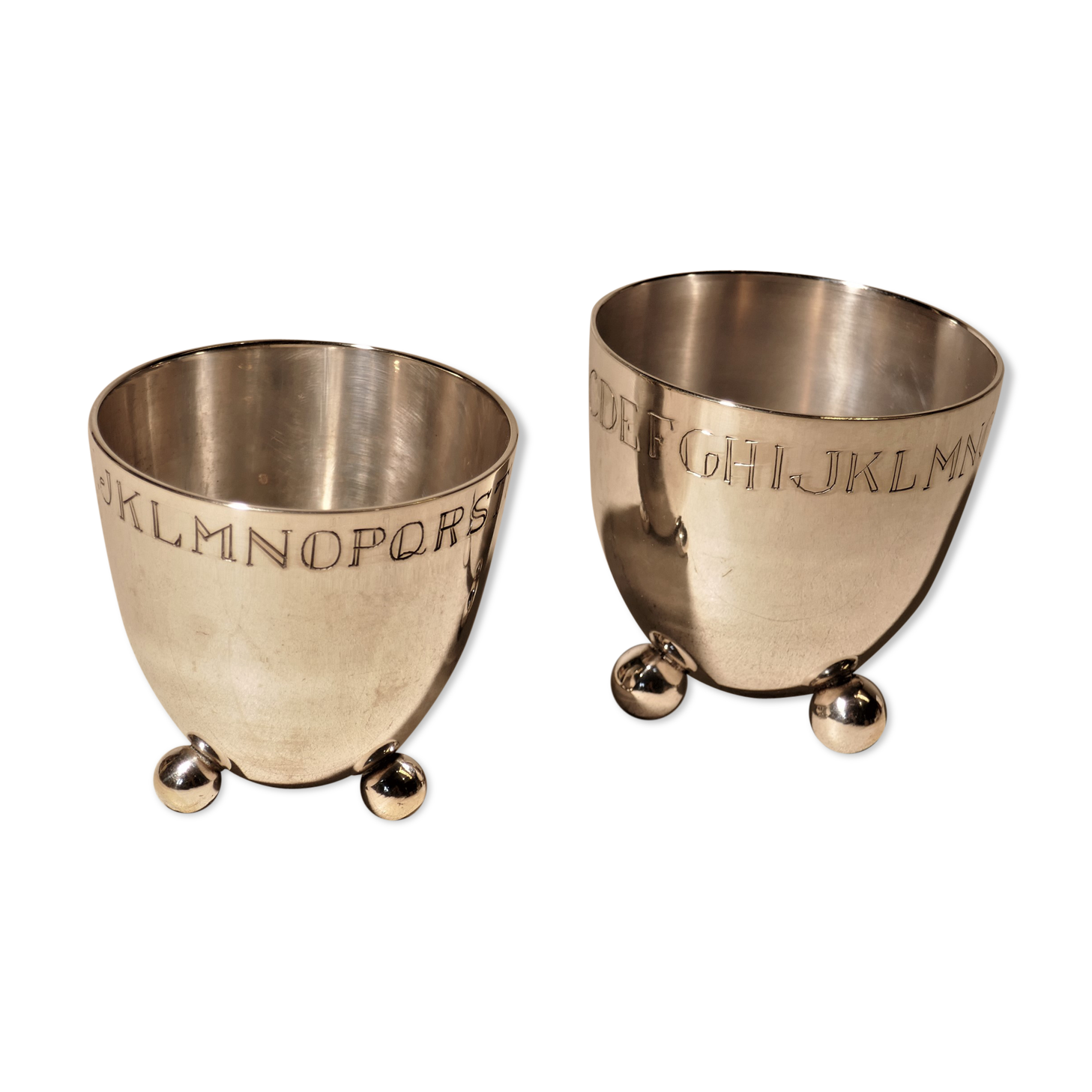 Vintage vase duo made of silver metal