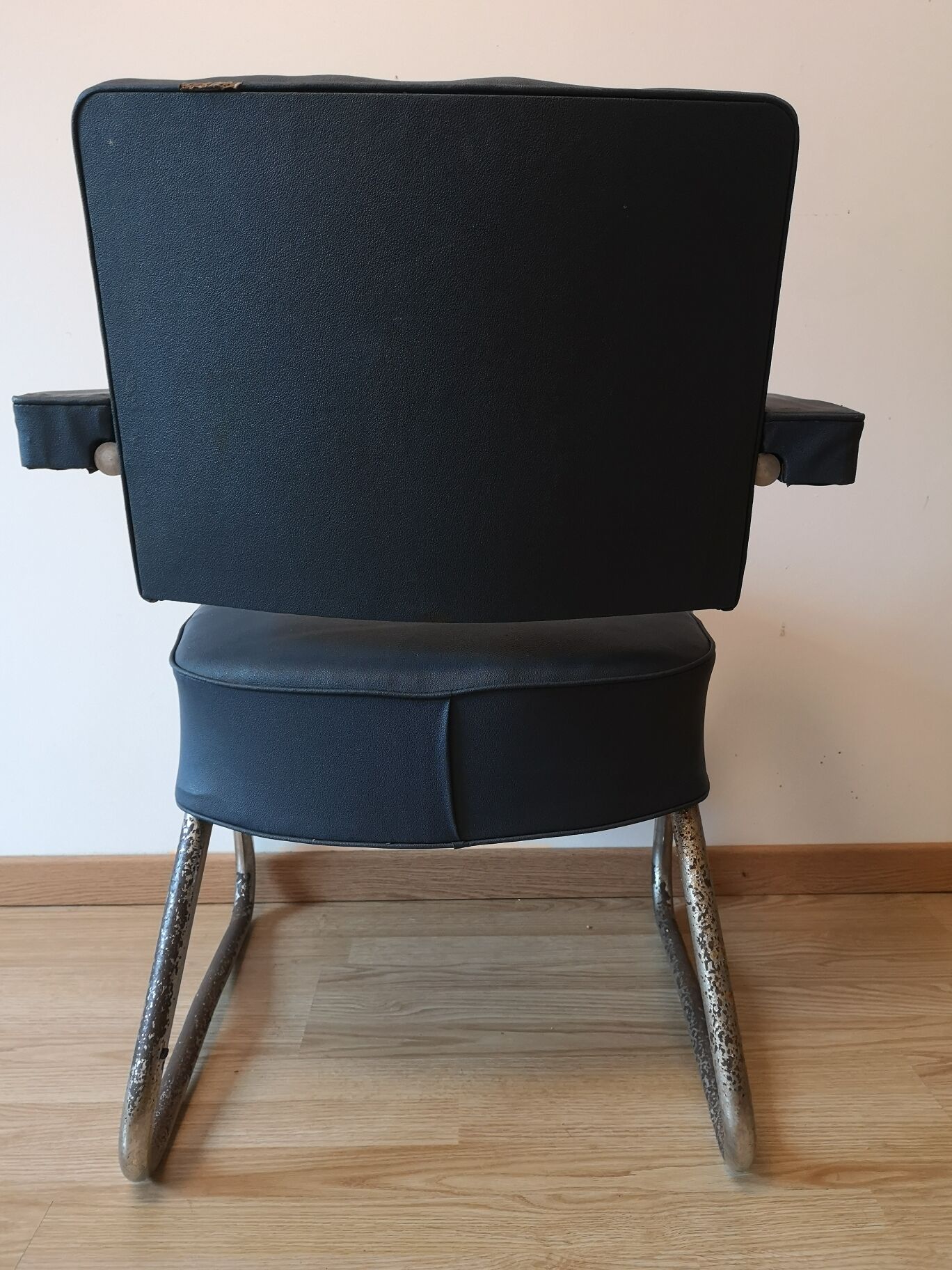 Industrial Pullman chair 60 sad vintage blue