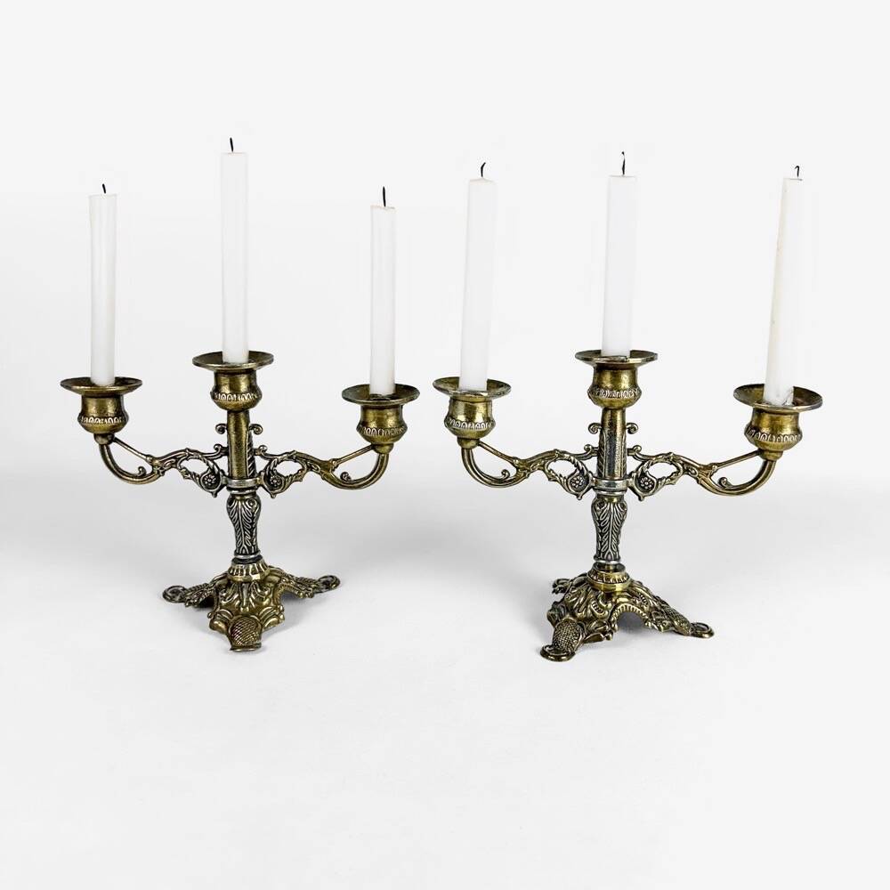 Paire de chandeliers rocaille métal doré