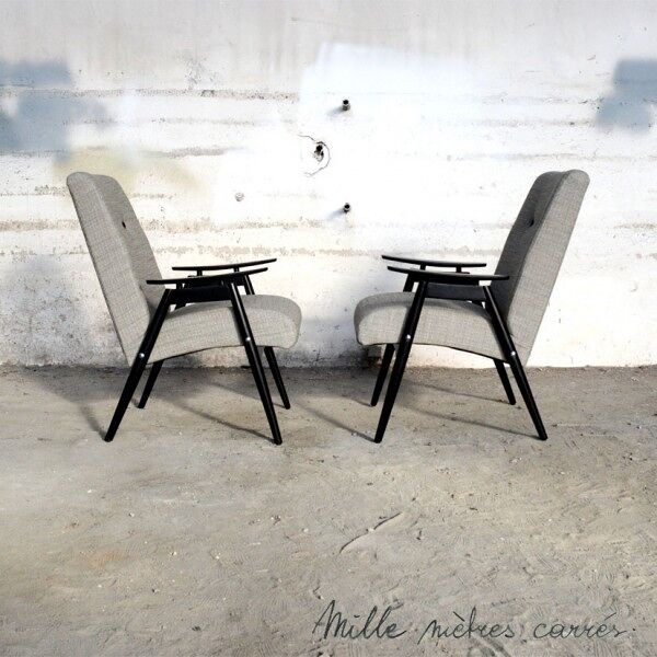 Fauteuil vintage entièrement rénové (bois, tissu, garniture).