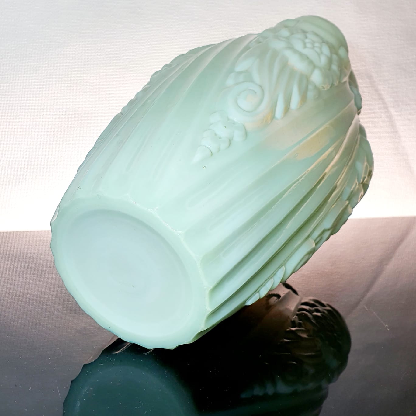 Vase en opaline Art Deco