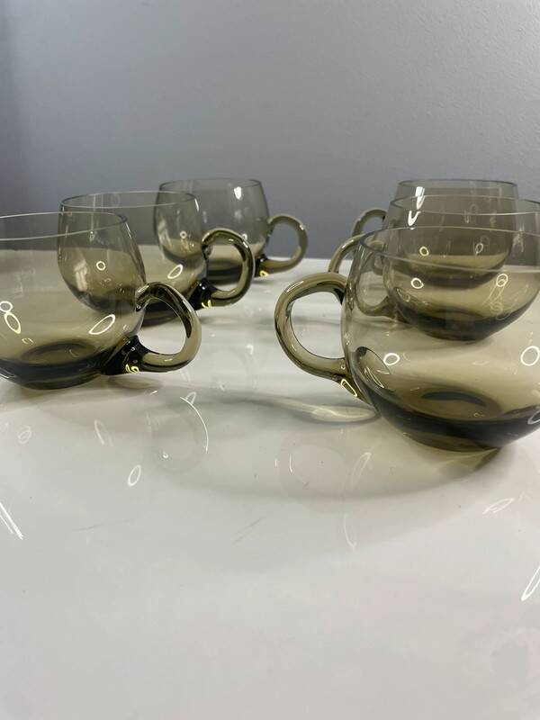 6 vintage coffee cups
