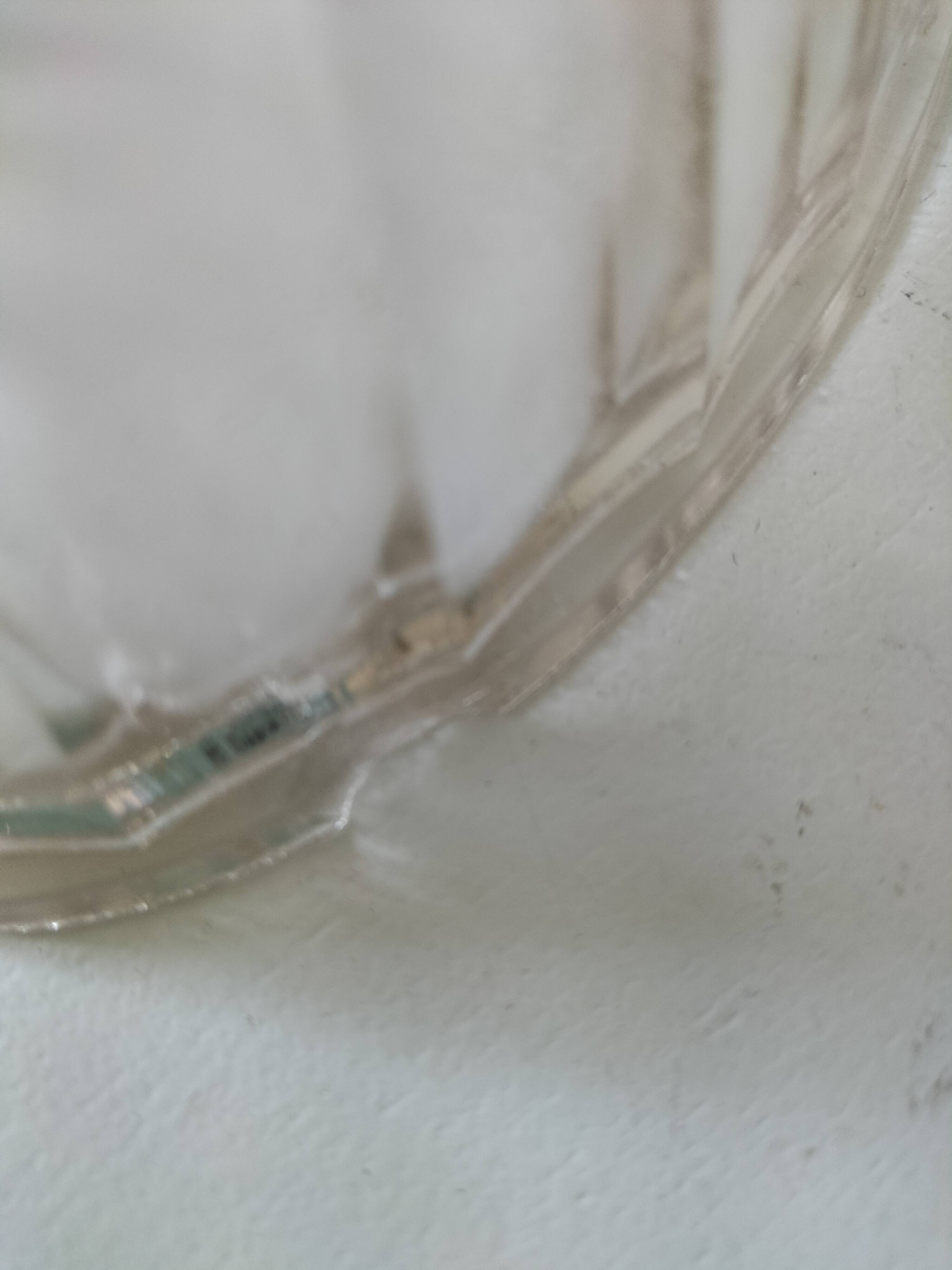 Beurrier vintage en verre pressé décor vache