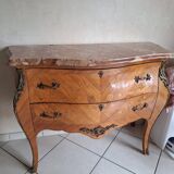 Commode style Louis XV