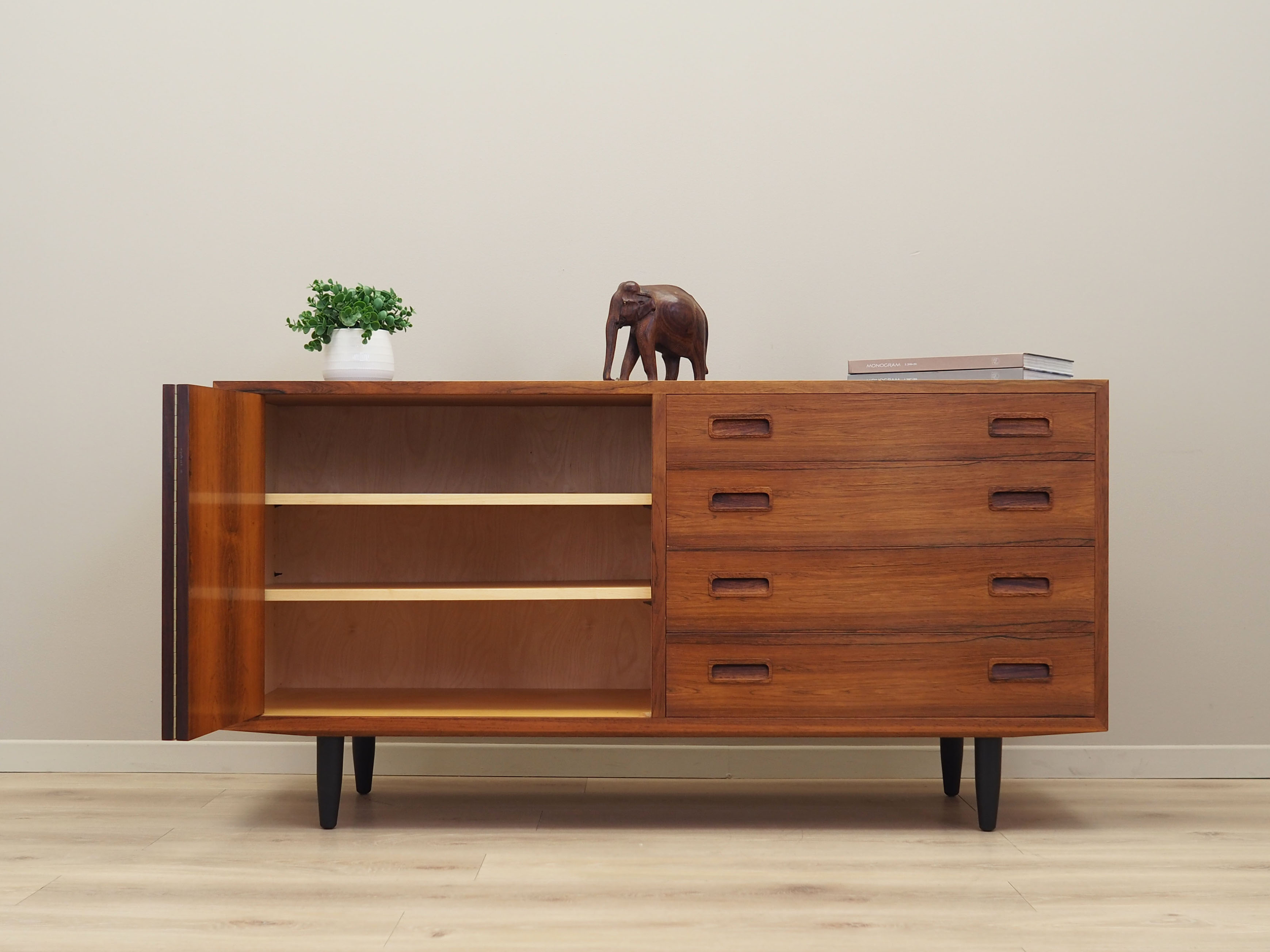 Rosewood dresser, Danish design, 1970s, designer: Carlo Jensen, production: Hundevad