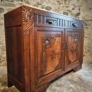 Buffet art déco français en noyer avec plateau en marbre (années 1930)