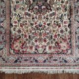 Handmade Pakistani wool and silk rug 122x77cm