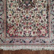 Tapis Pakistanais laine et soie fait main 122x77cm