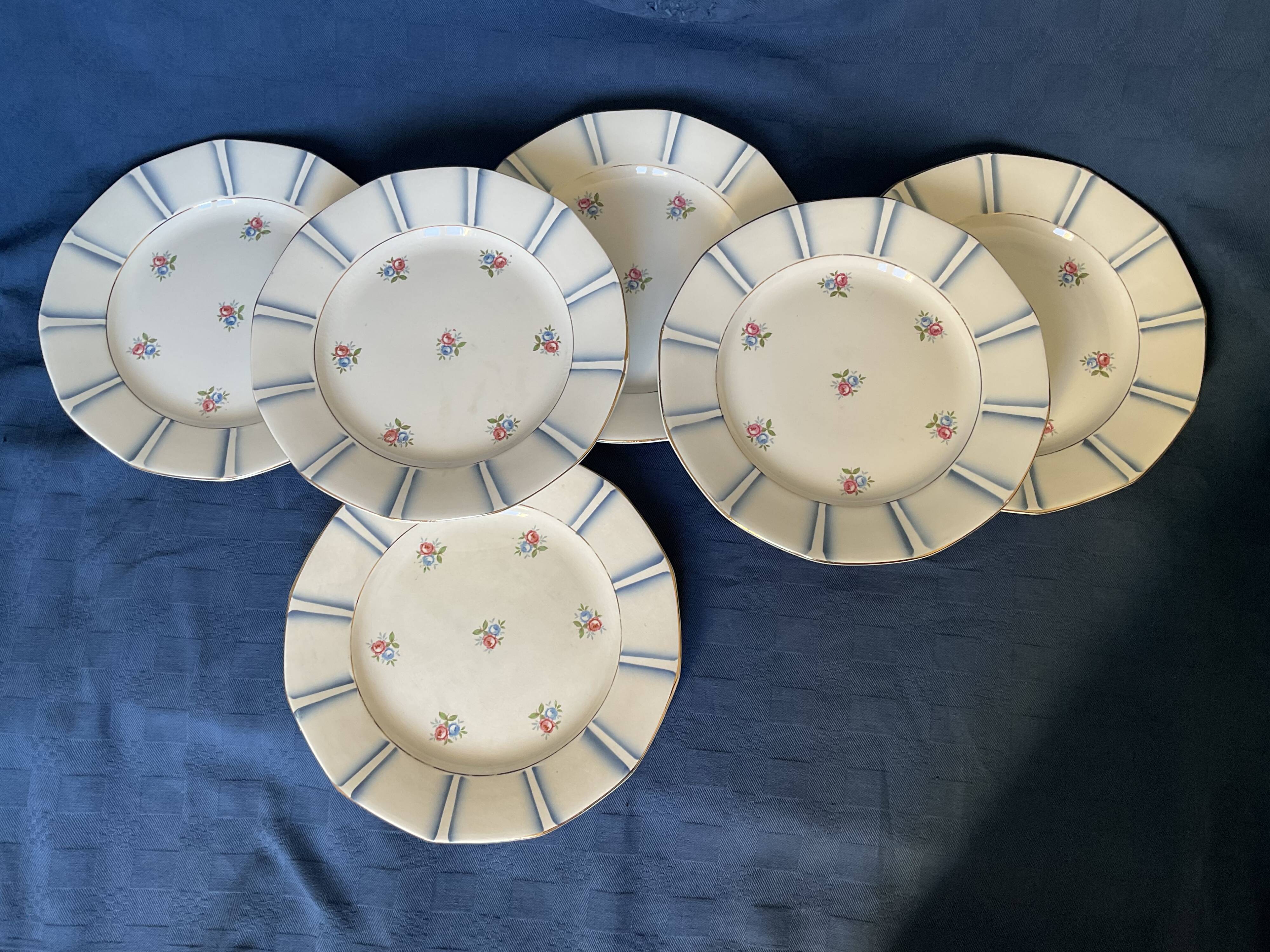 6 vintage octagonal flat plates in floral porcelain, 1960s