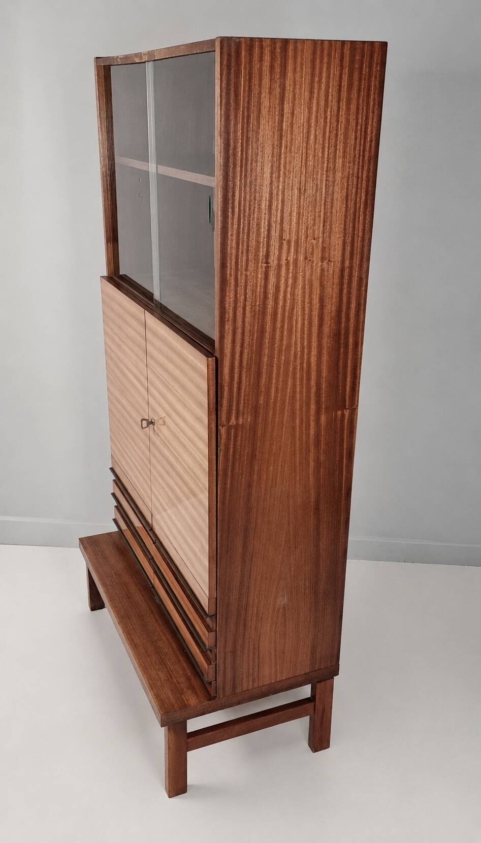 Vintage Bookcase in Beech, 1970s
