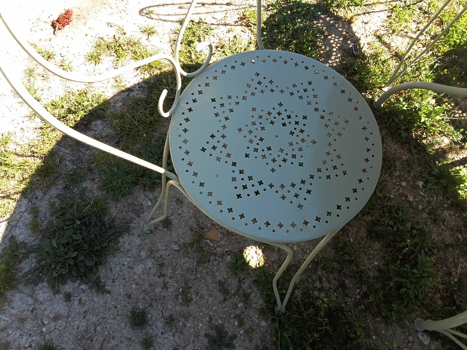 Large garden furniture