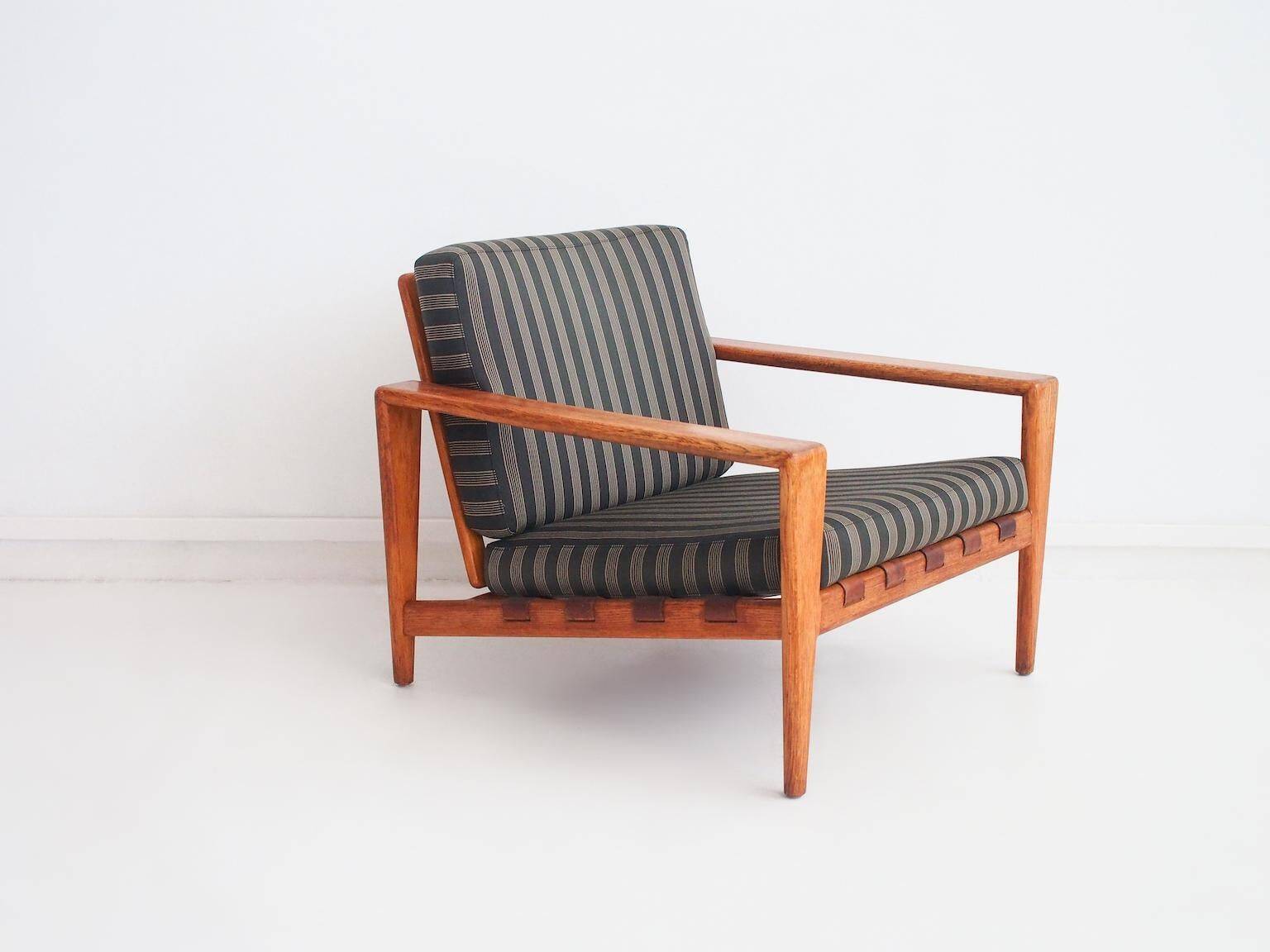 Fauteuil moderne suédois en chêne Bodö par Svante Skogh