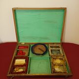 Old mahogany game box with bone tokens, XIXth century