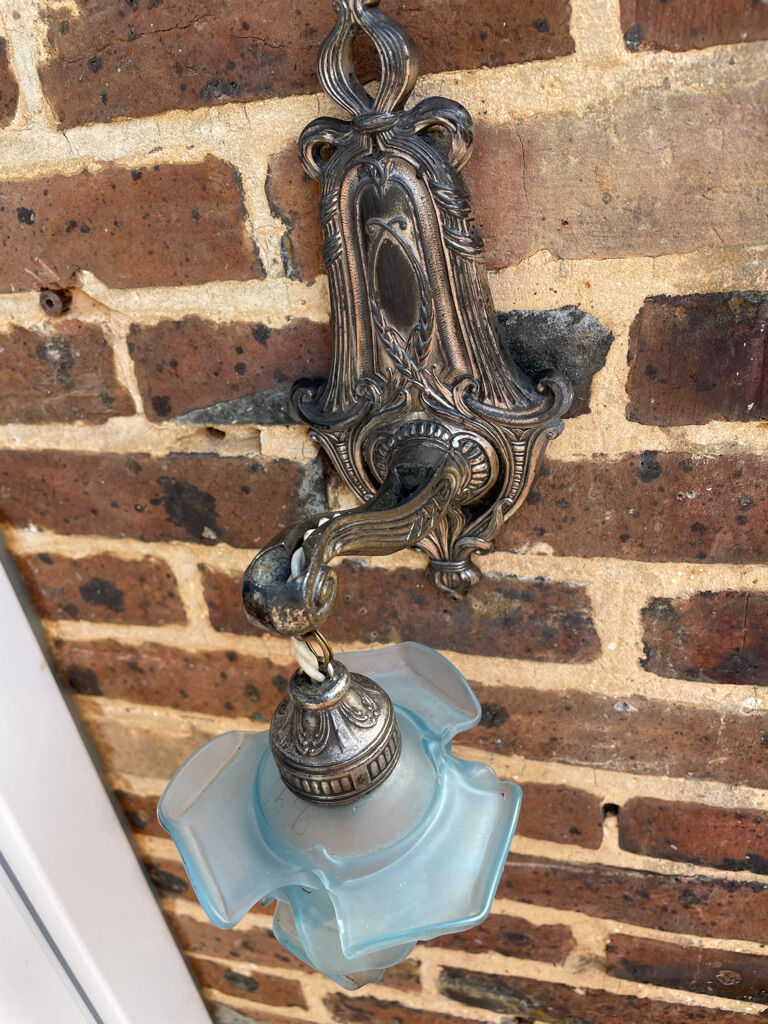 Made in France 607 - Wall lamp (1) - Art Nouveau - Silver bronze, Glass