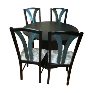 table ronde et quatre