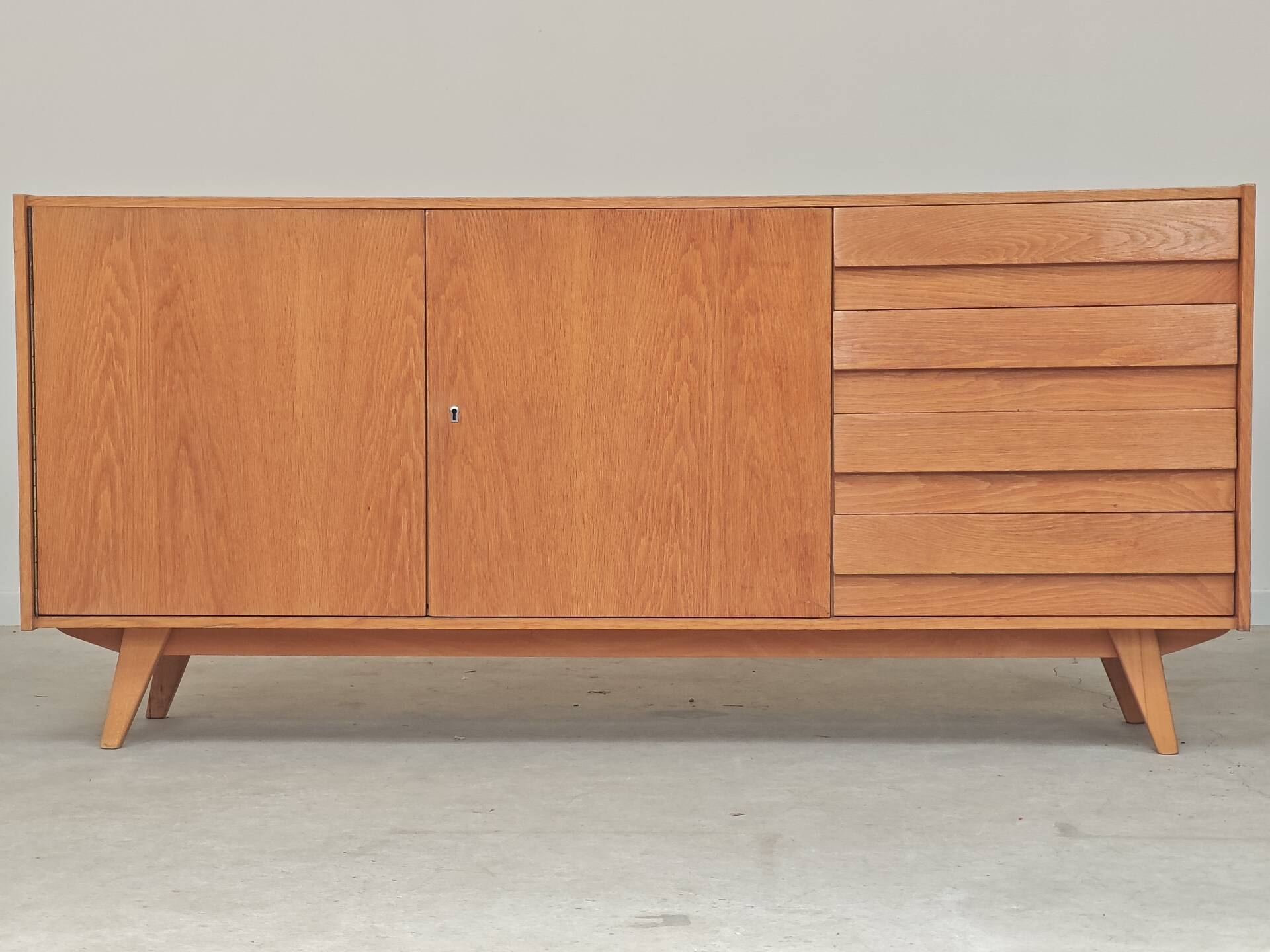 Enfilade U460 light wood by Jiri Jiroutek for Interier Praha 1960