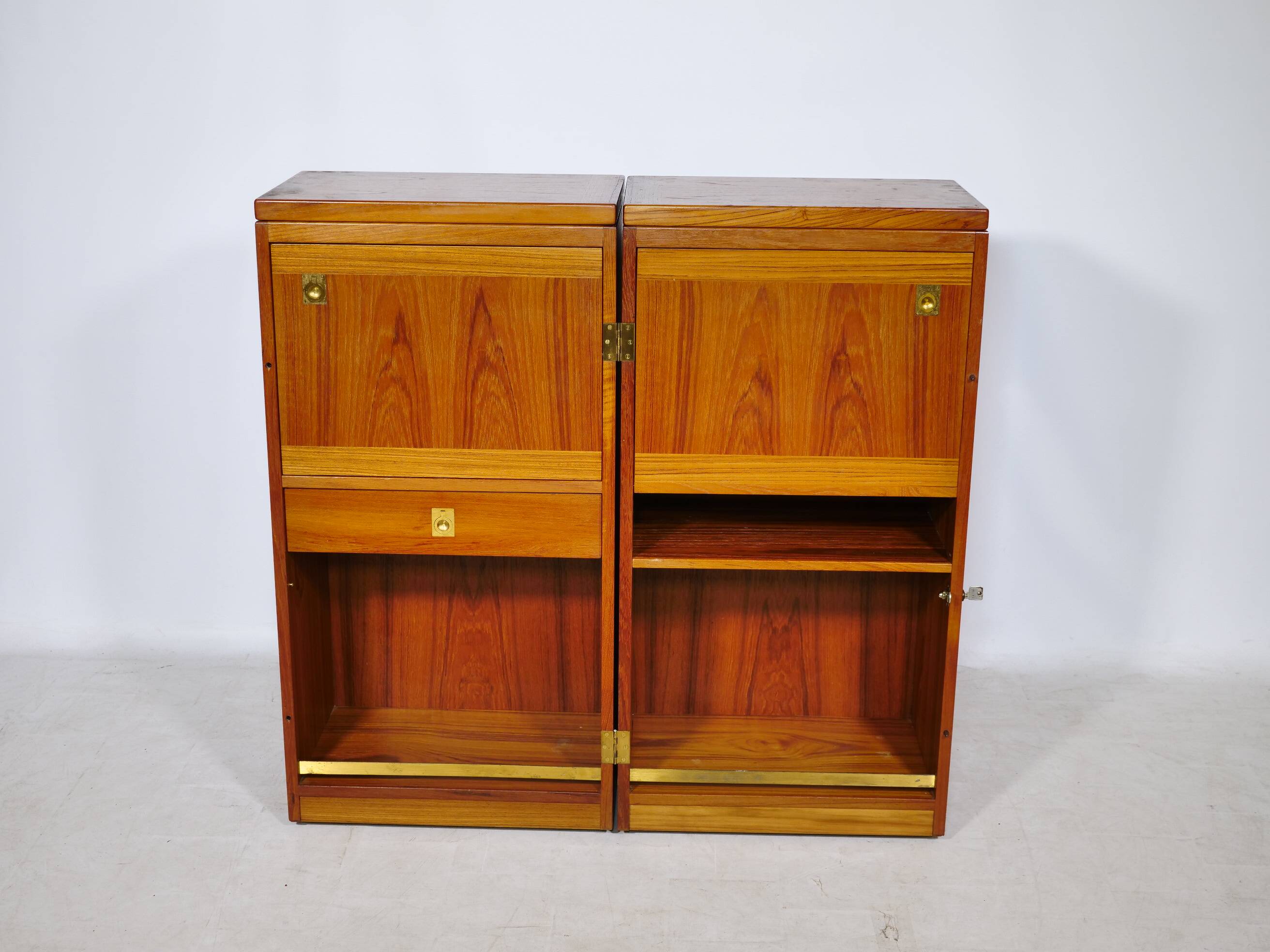 Mid Century Teak Captain's Bar by Reno Wahl Iversen for Skovby, 1960s