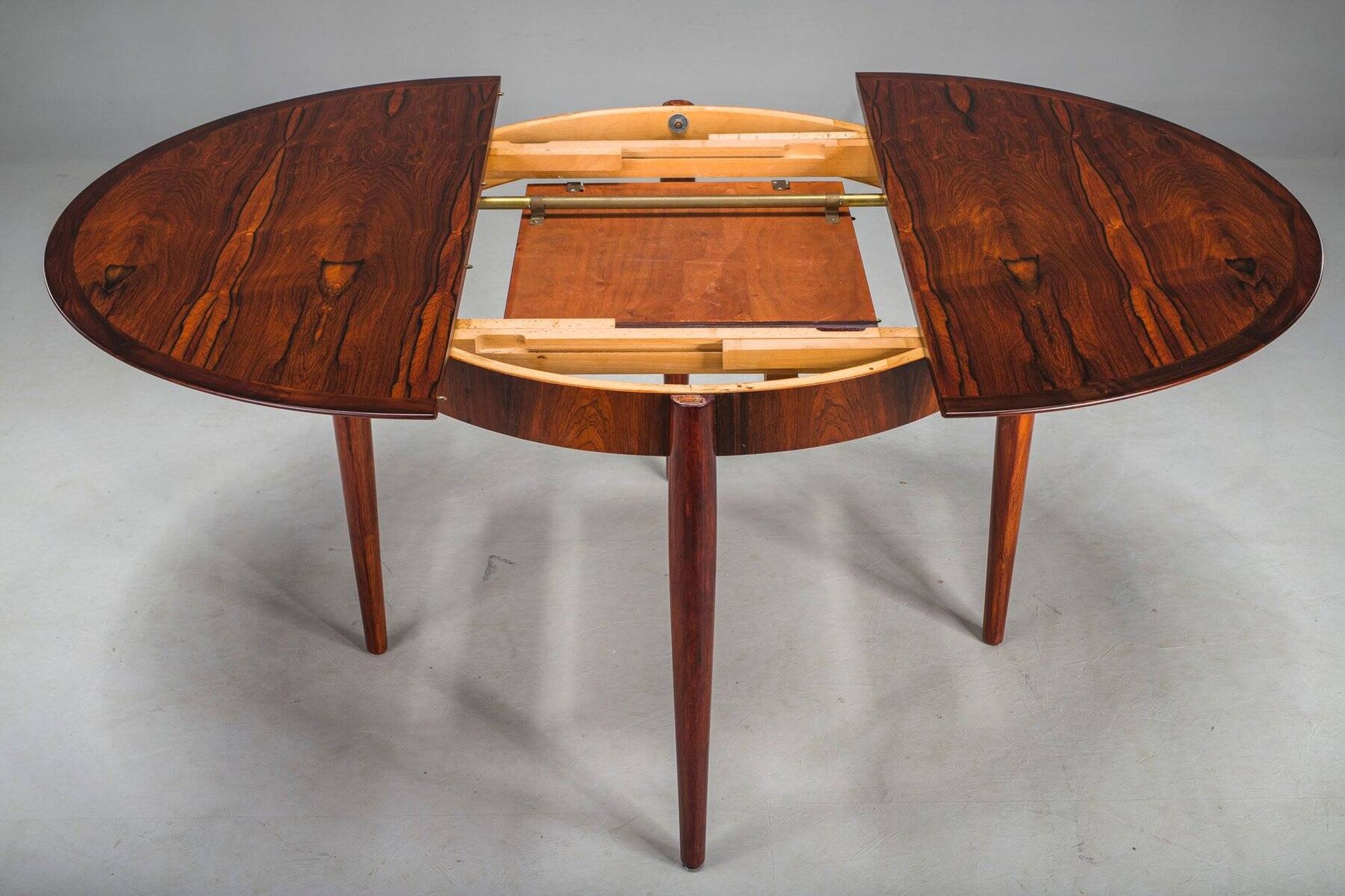 Round table by Ernst Martin Dettinger for Lübke, 1960s