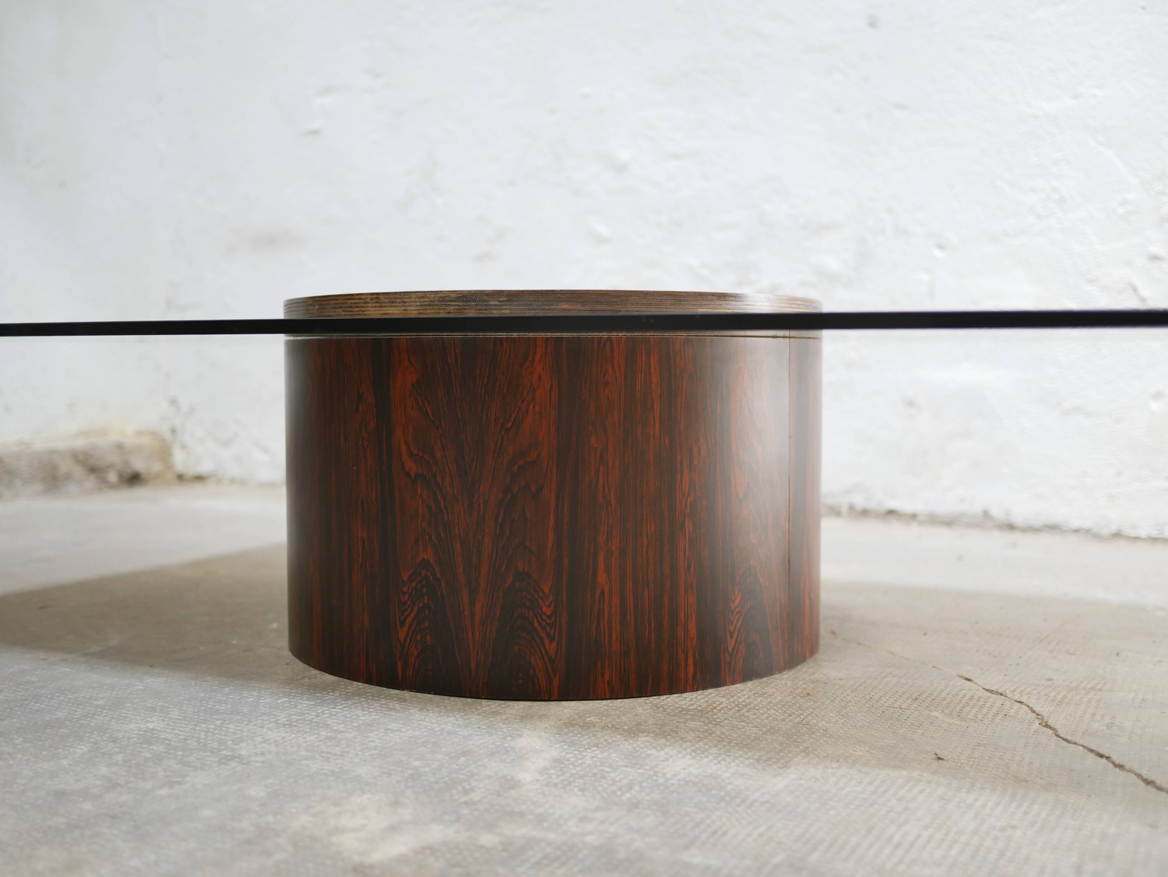 Table basse vintage en palissandre et verre