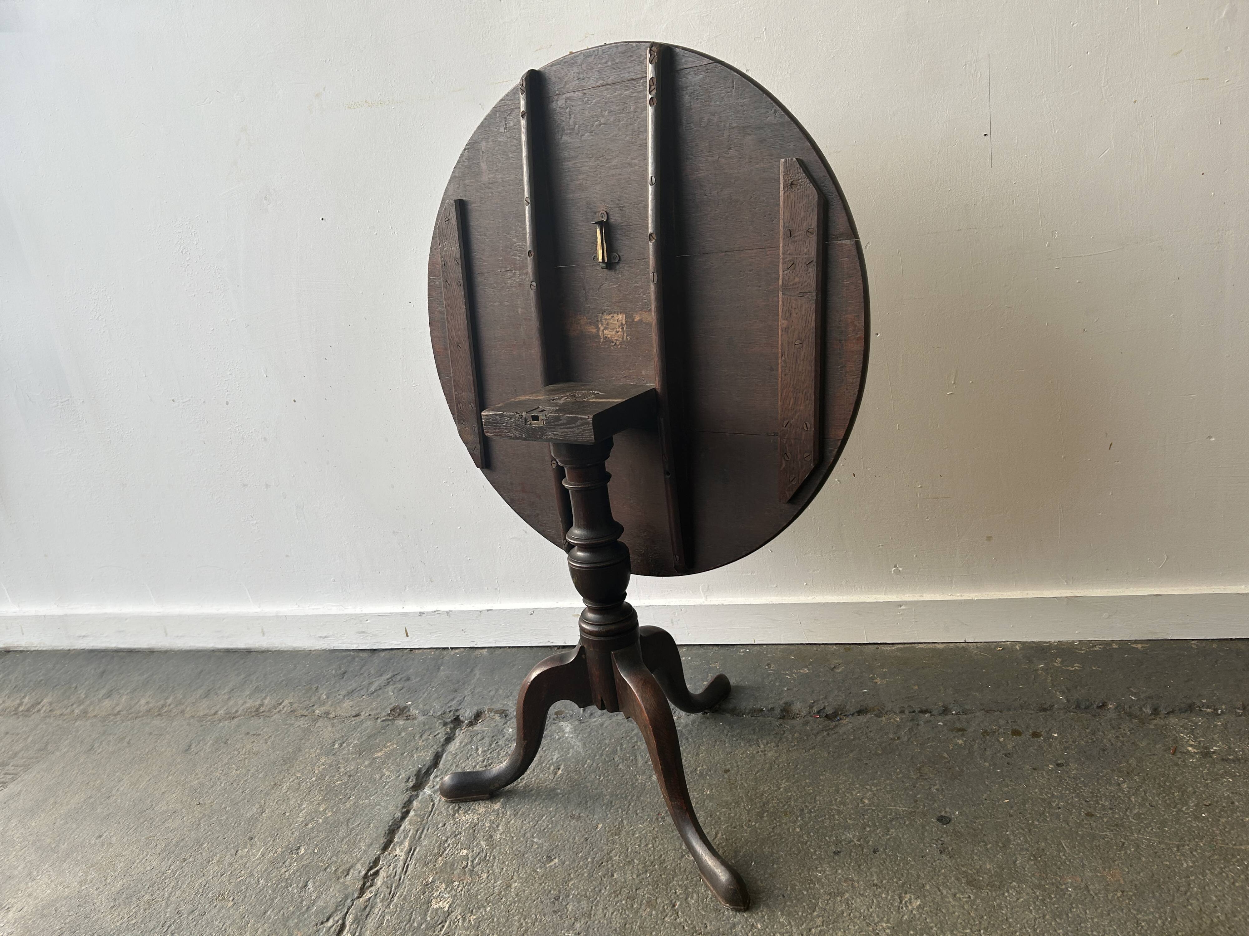 Georgian style antique  oak tilt top tripod occasional side table