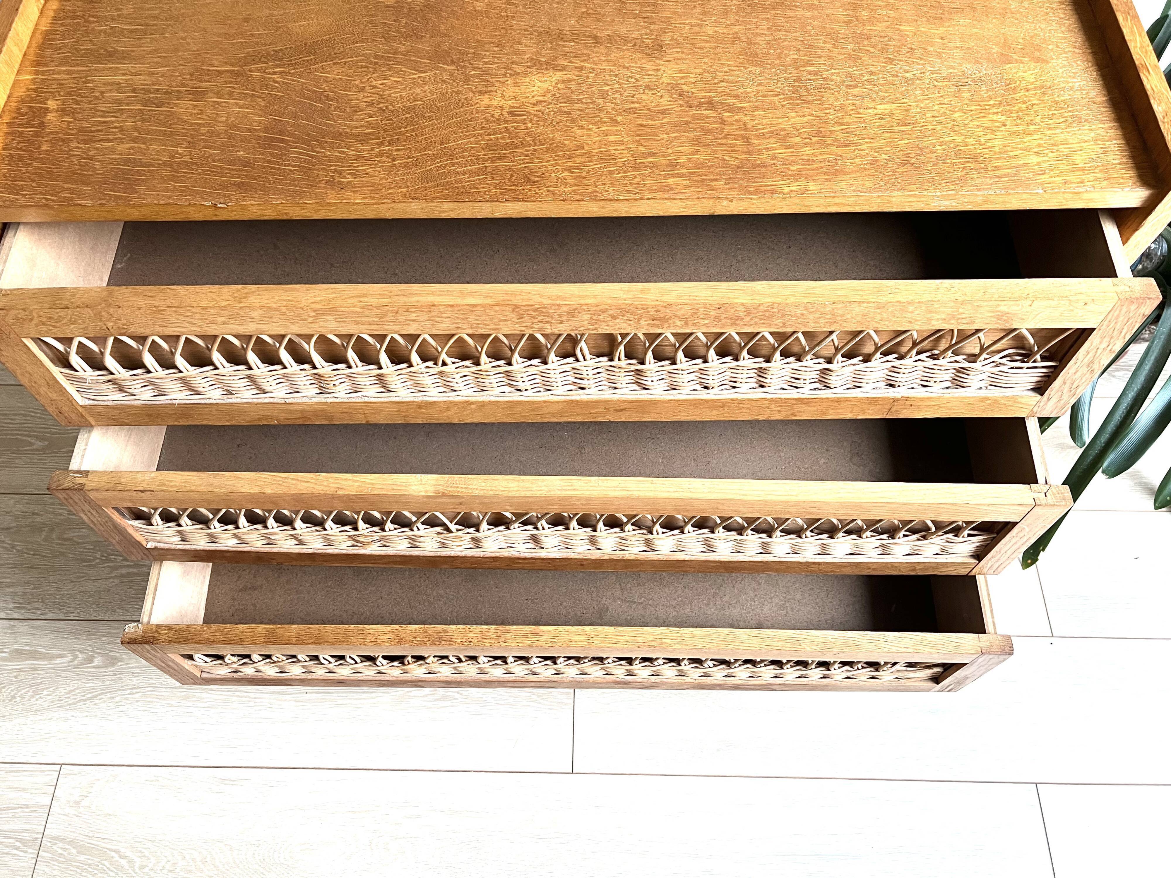 Commode bois et rotin