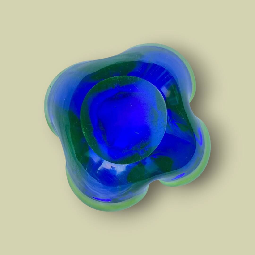 Ashtray or glass pocket tray in blue and green sommerso, Murano, 1960s