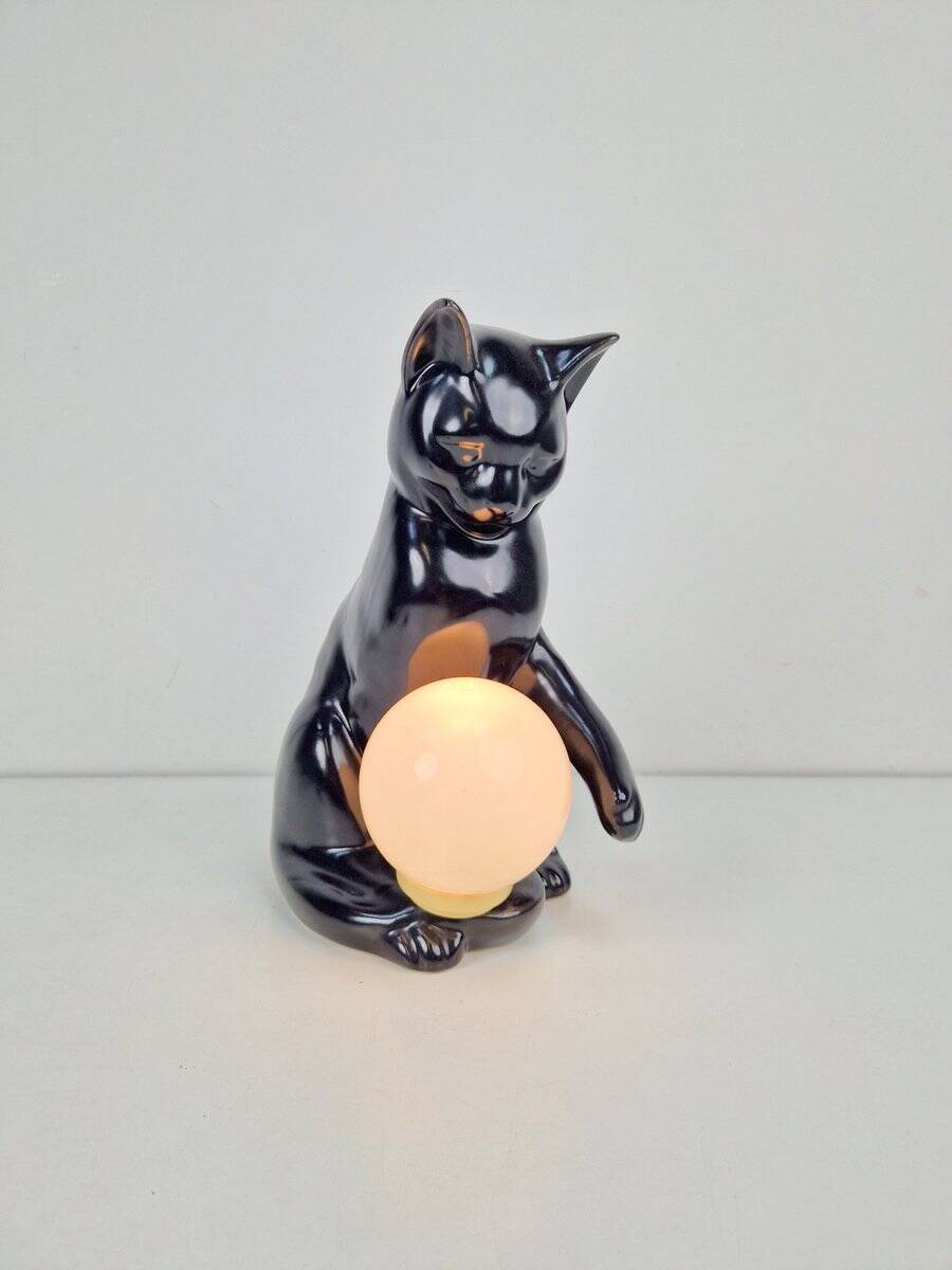 Mid-Century Cat Sphere Table Lamp in Ceramic and Opal Glass, 1970s