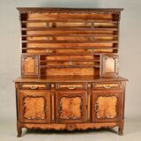 Vaisselier Louis XV en chêne et loupe de frêne