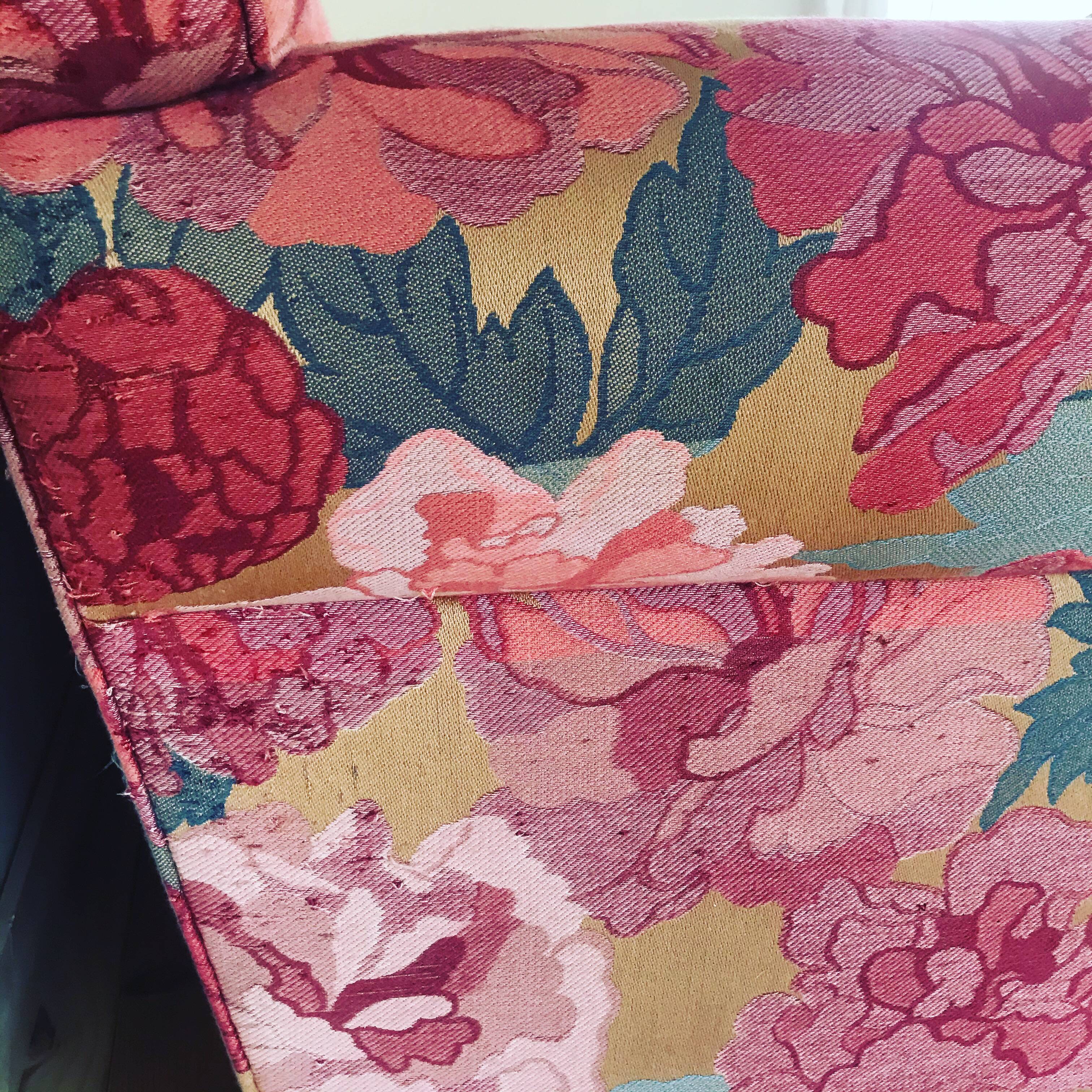 Schwartz floral vintage sofa