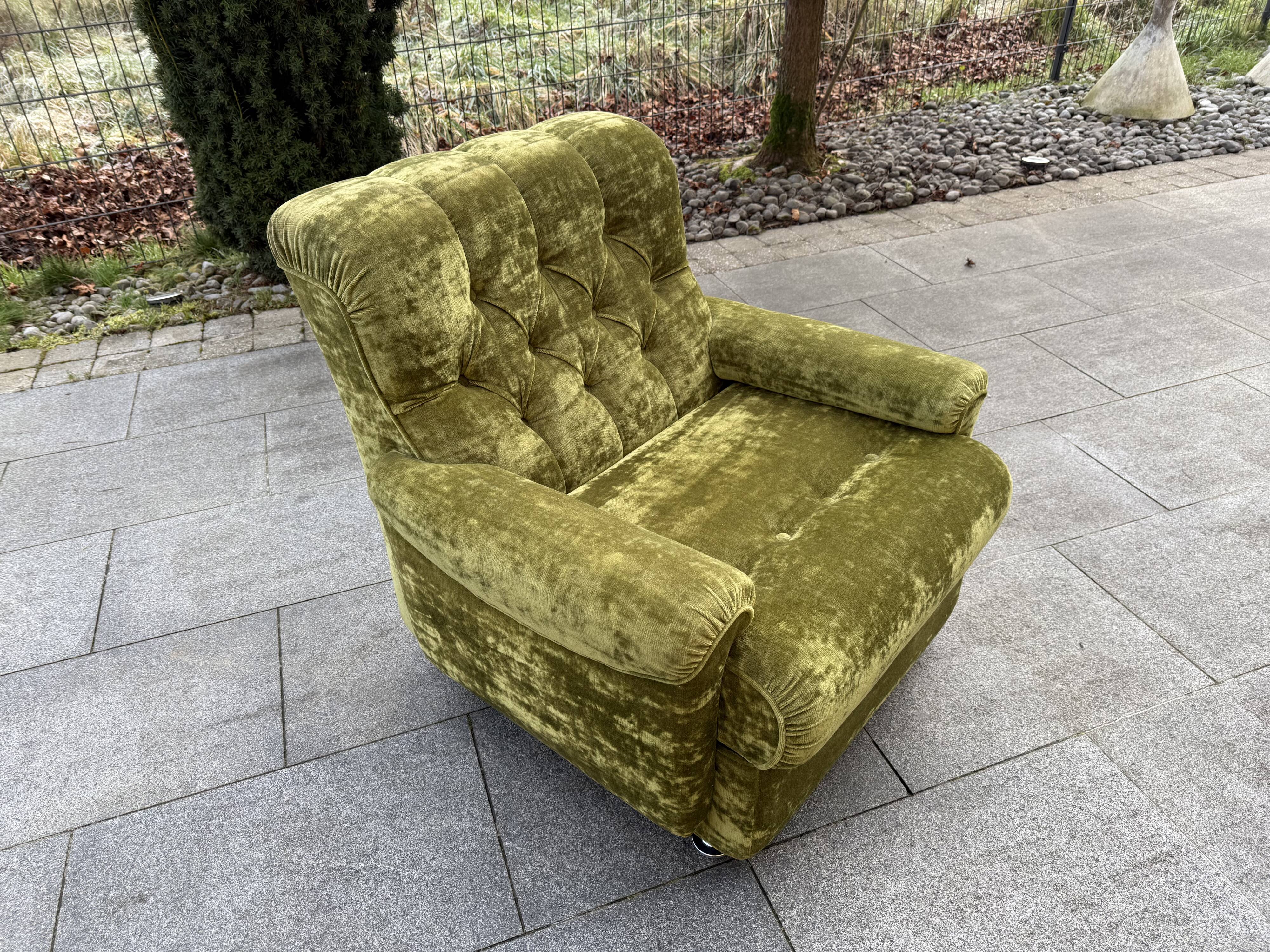Fauteuil Velours vert année 70