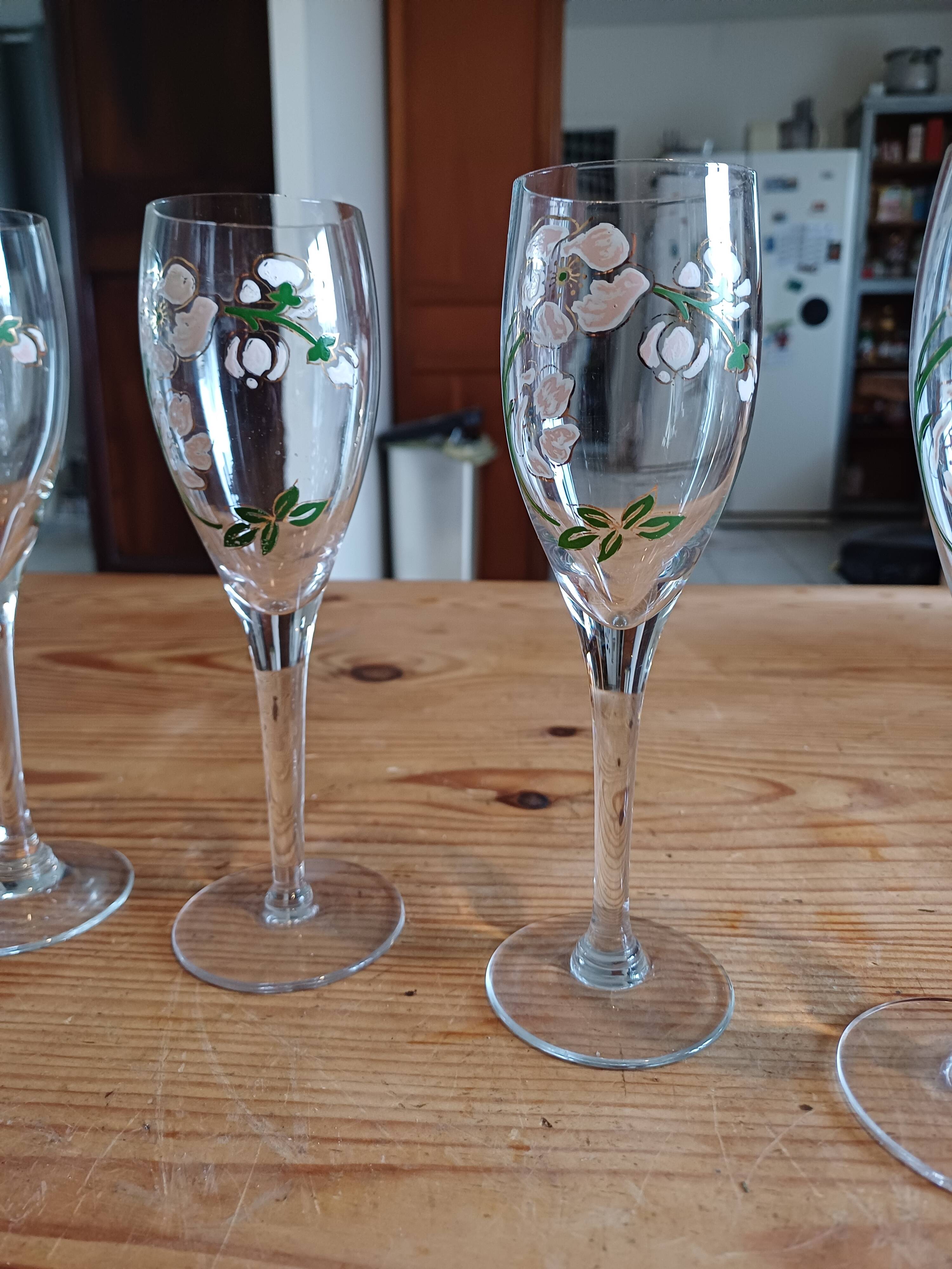 8 perrier jouet crystal champagne flutes