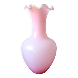 Vase opaline rose clair,