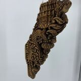 Old teak element
